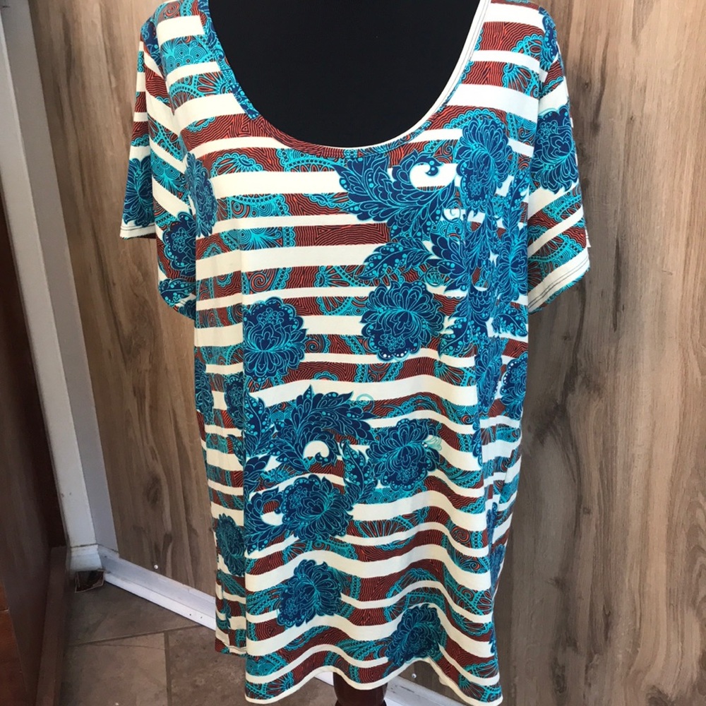 LuLaRoe Classic Tee